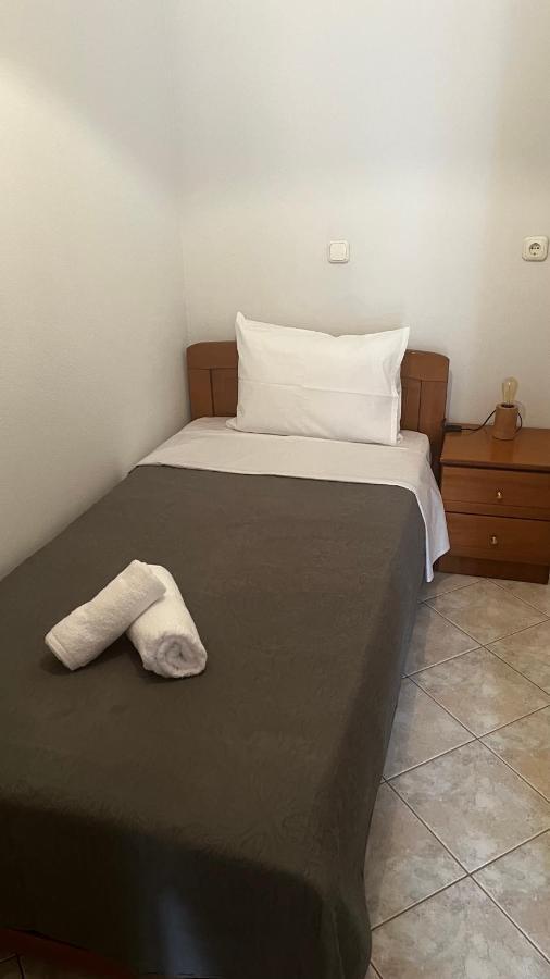 The Side Of Meteora Majestic Apartment كالامباكا المظهر الخارجي الصورة